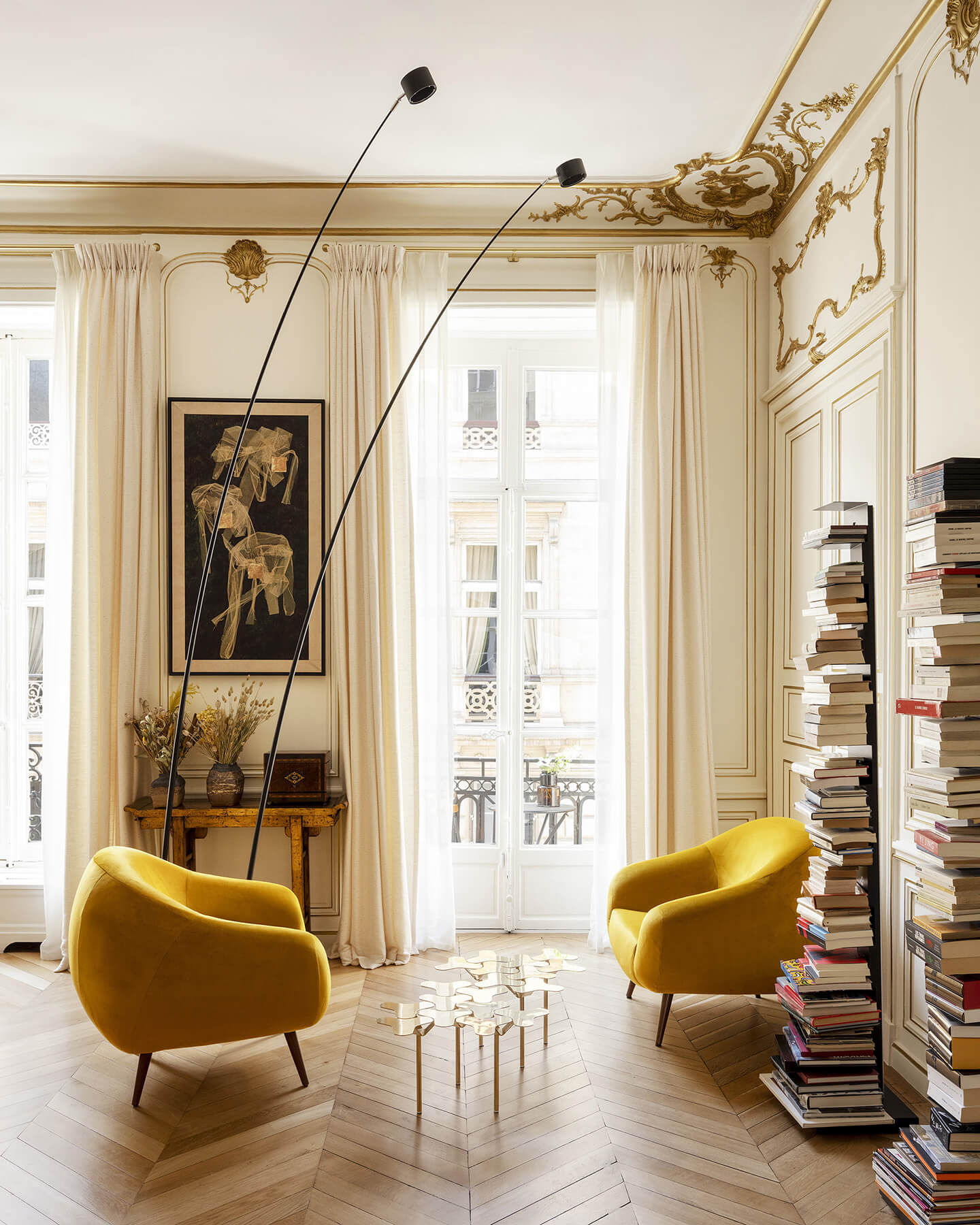 Salon rue de l’Université à Paris par Dora Hart — vue 7