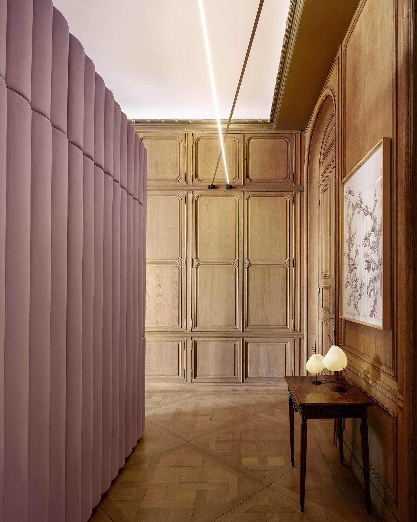 Salon rue de l’Université à Paris par Dora Hart — vue 6