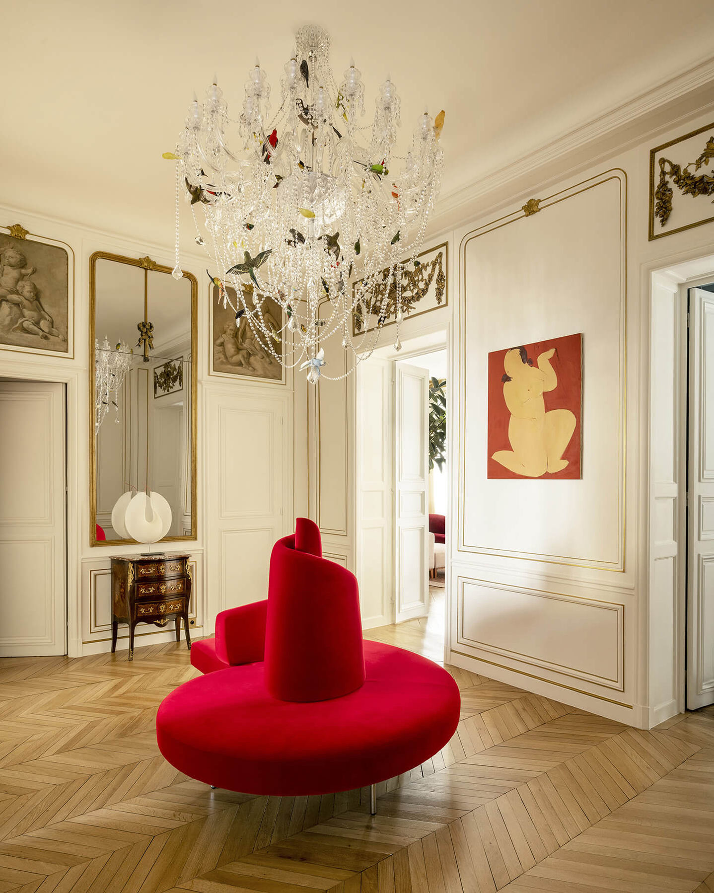 Salon rue de l’Université à Paris par Dora Hart — vue 9