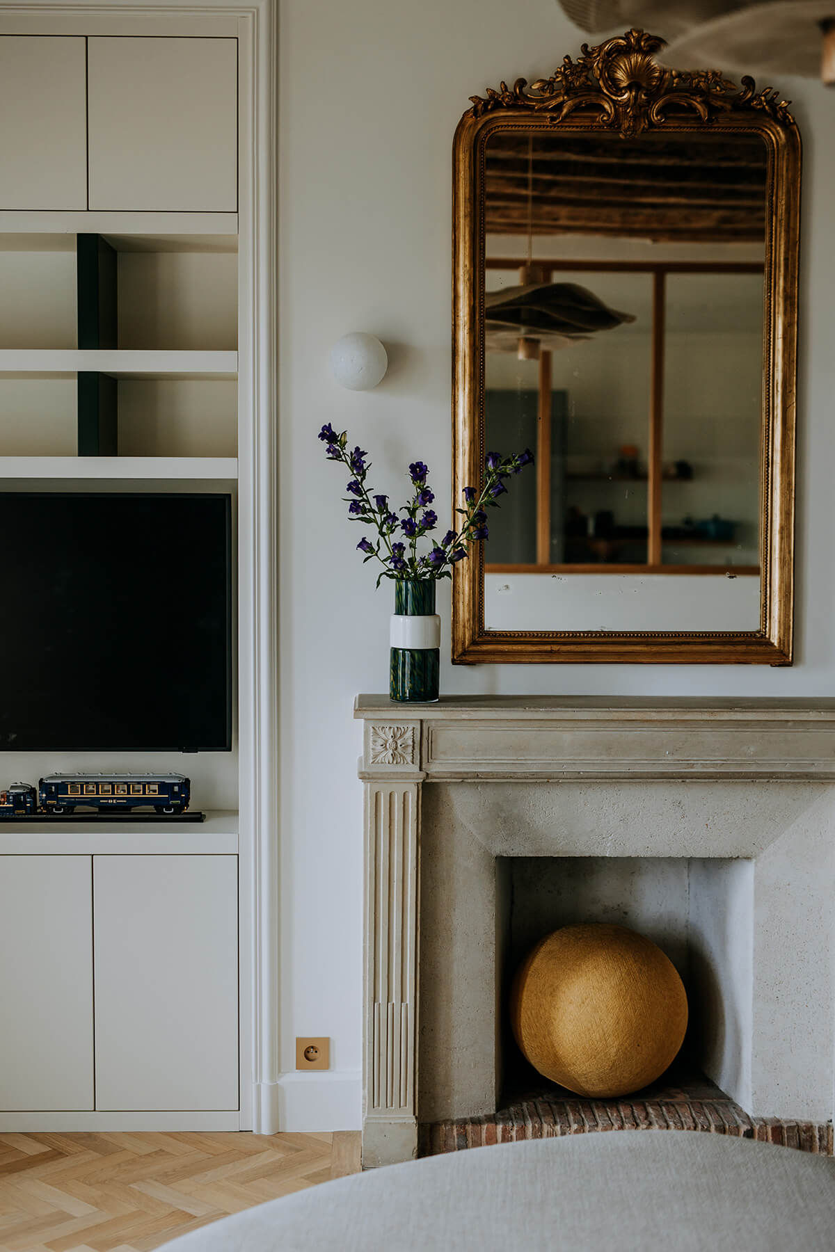Appartement Beaumarchais à Paris par Dora Hart — vue 3
